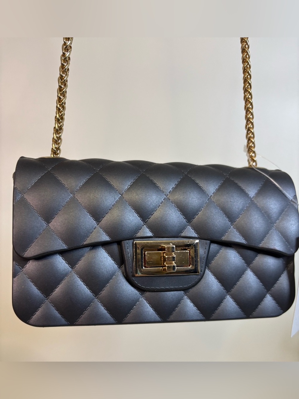 NWT Quilted Matte Jelly Small 2 Way Shoulder Bag  pewter with gold hardware - Picture 2 of 5